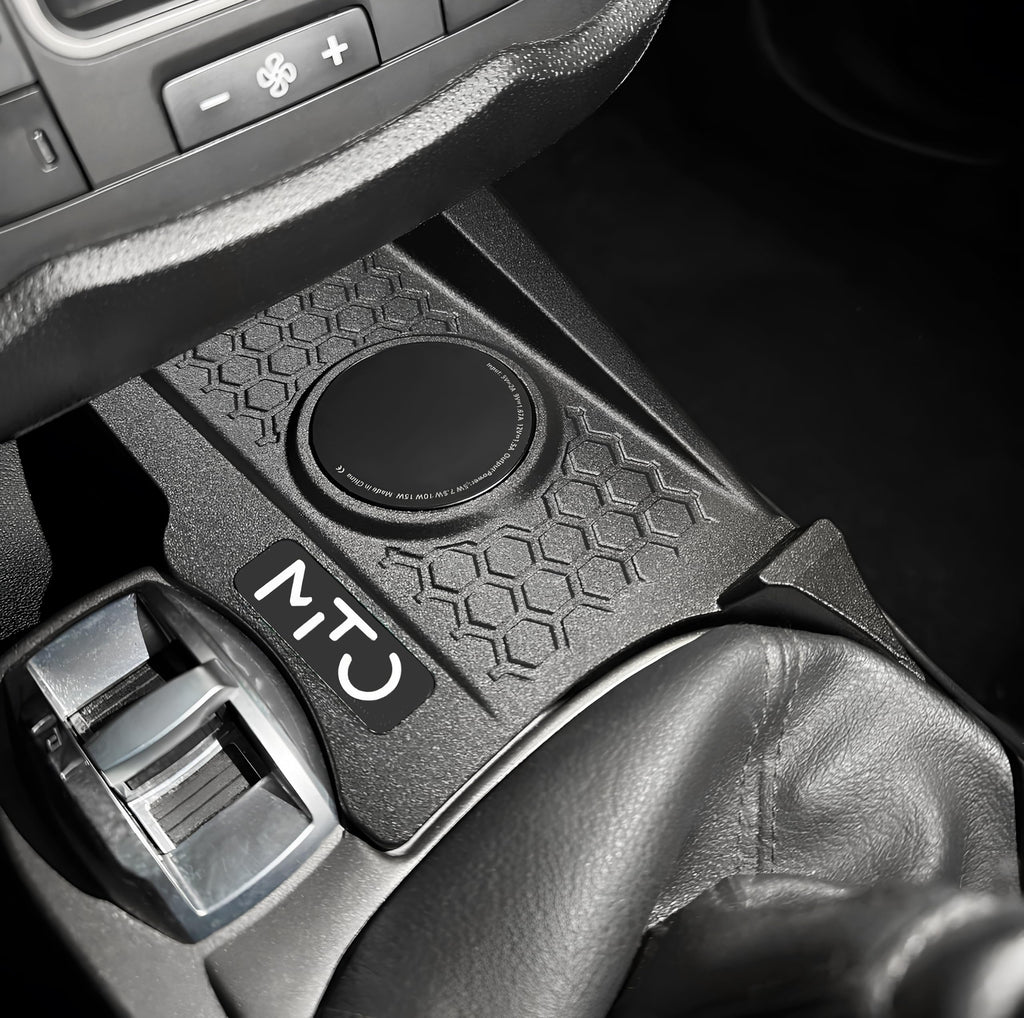 Supporto smartphone MagSafe per Alfa Romeo MiTo con ricarica wireless